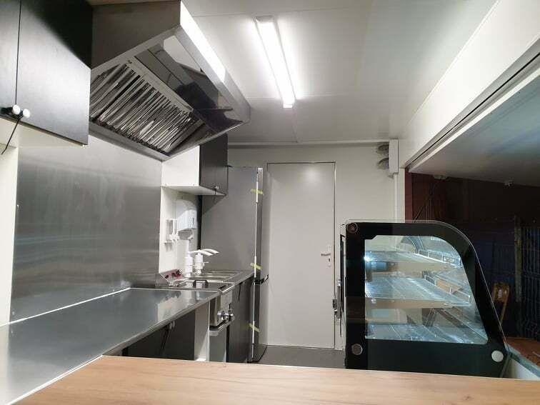 Neu Foodtruck, Imbissanhänger inkl. Lieferung Deutschlandweit in Leipzig