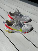 Nike Turnschuhe Sportschuhe Größe 43 top Zustand Rheinland-Pfalz - Mendig Vorschau