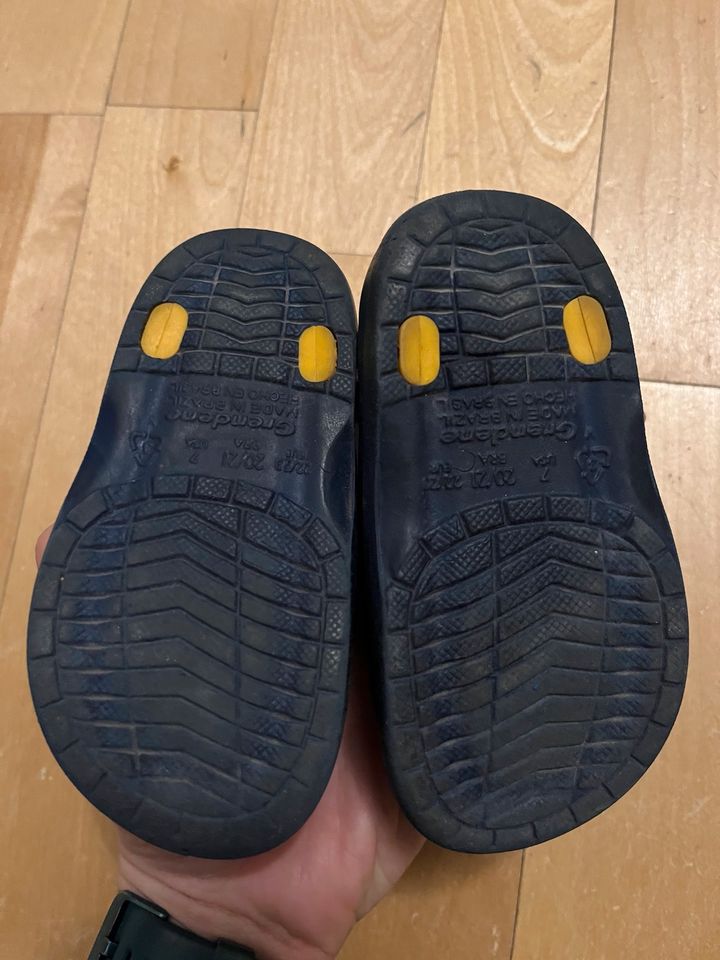 Sandalen VW Bus bully blau gelb 22/23 in Friedrichshafen