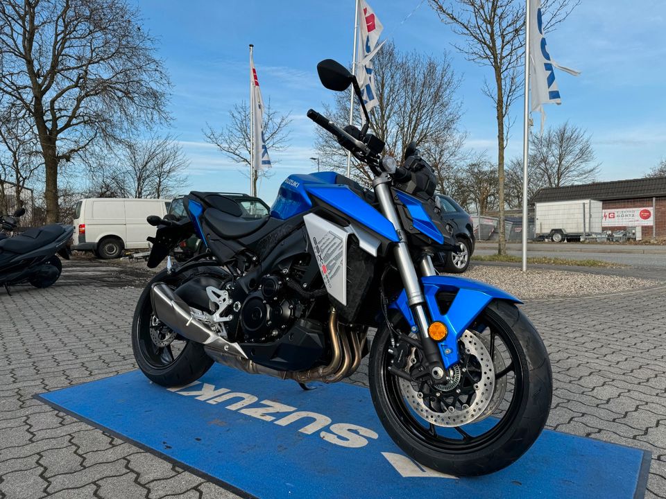 Böwadt-und-Hansen-220-Suzuki-GSX-S-950-blau in Handewitt