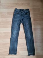 Schöne Mädchen s.Oliver Suri Jeans Hose 146 Niedersachsen - Rhede Vorschau