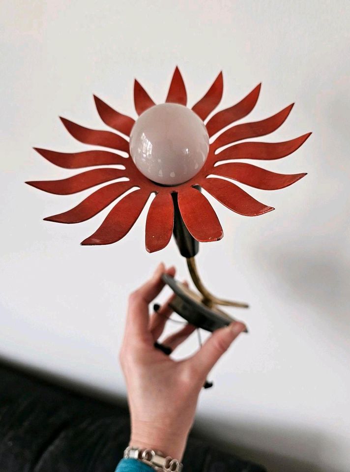 50er Vintage Wandlampe Blütenform Tütenlampe Sputnik Mid century in München