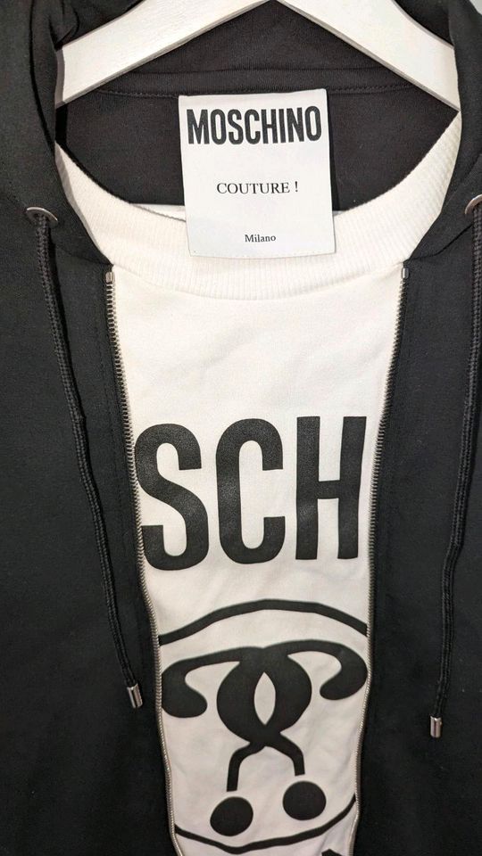 Moschino Pullover Kleid, Größe 38 in Göttingen