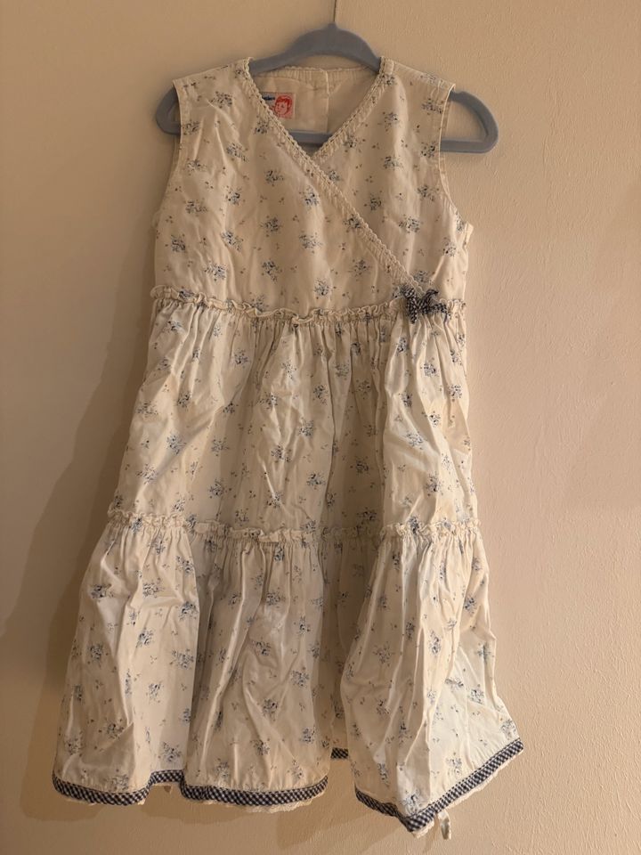 Kleid, weiß/blau, Spitze, Gr. 92 in Esslingen