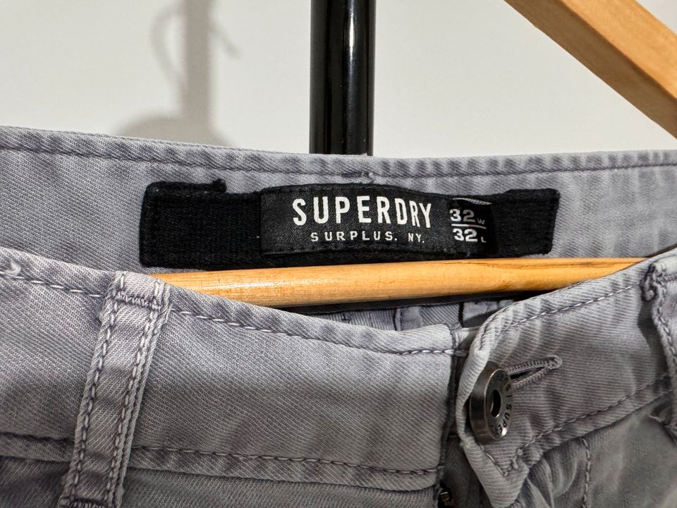 Superdry Hose Chino W32 L32 in Hamburg