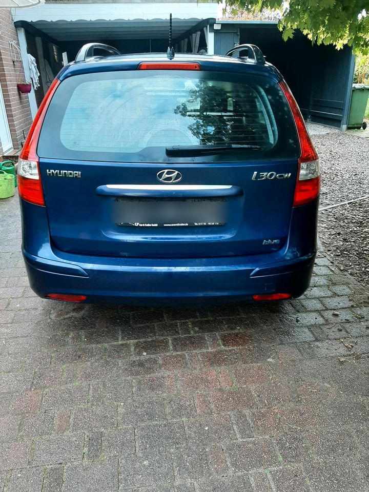 Hyundai I30 cw in Bispingen