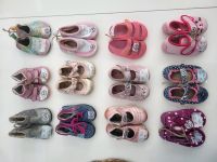 Baby kleinkind Kinder Schuhe 18 19 20 21 22 23 sandalen hausschuh Nordrhein-Westfalen - Bedburg Vorschau