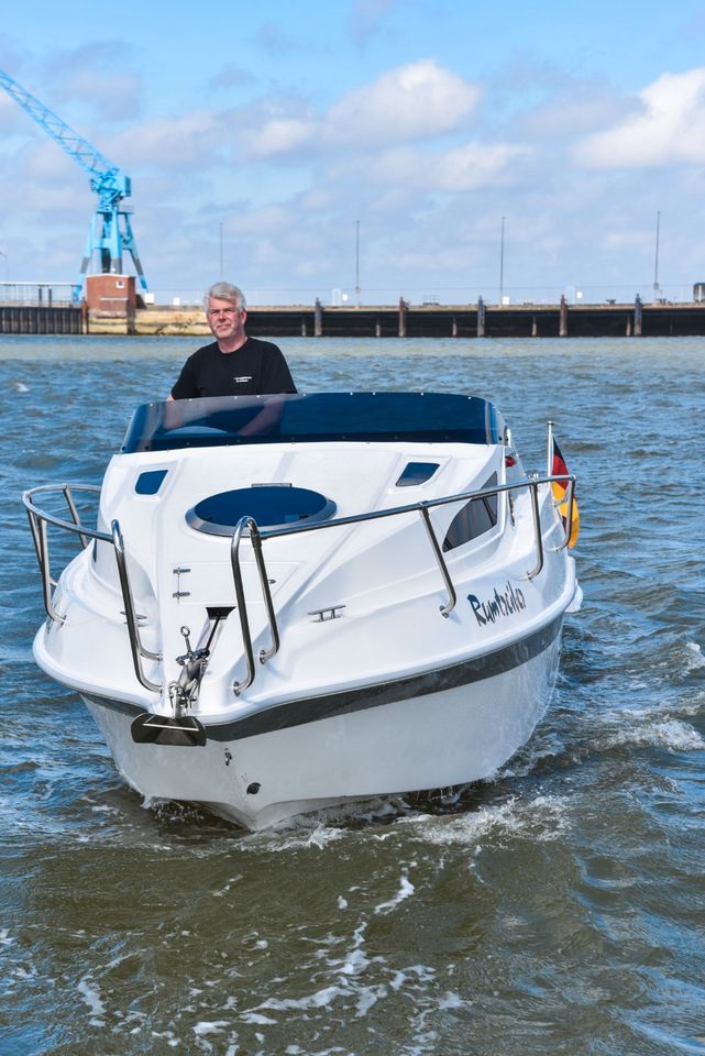 Drago 665 Vorführboot mit Suzuki DF 70 TL in Cuxhaven