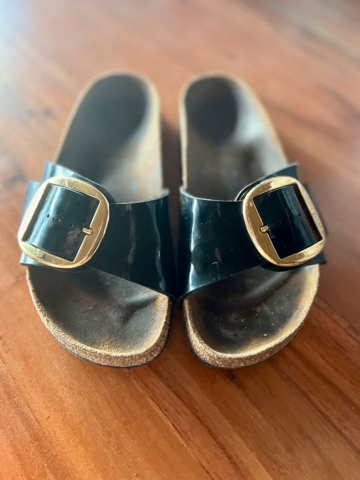 Birkenstock Madrid Big Buckle Schwarz glänzend Gold 39 in Forchheim