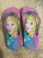 Frozen Elsa Flip-Flops Badeschuhe pink Gr. 31/32 Hessen - Schwalmstadt Vorschau