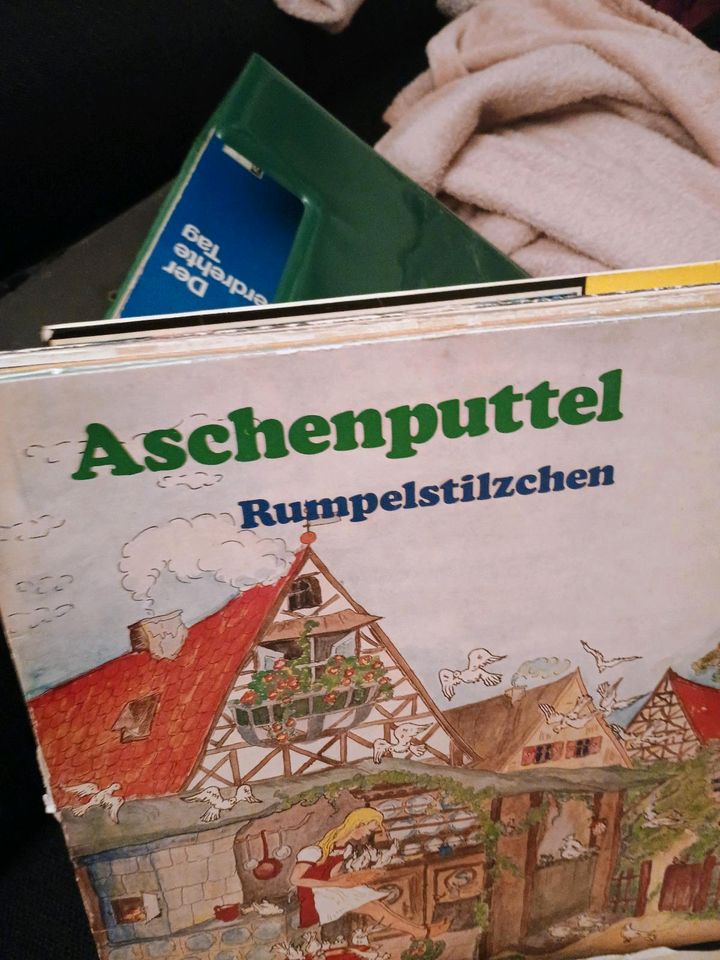 Schallplatten Aschenputtel, Gespenst, Sterntaler, Alice... in Starnberg
