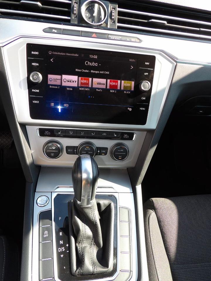 Volkswagen Passat Variant Comfortline DSG LED Massage Navi in Bremen