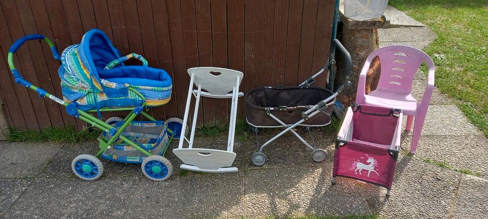 Puppenwagen Puppenwiege wiege Holz Puppenbett Kinderwagen in Adelsried