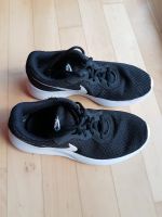 Nike Sneaker schwarz, Gr. 38, Mini-Defekt Baden-Württemberg - Sulzburg Vorschau