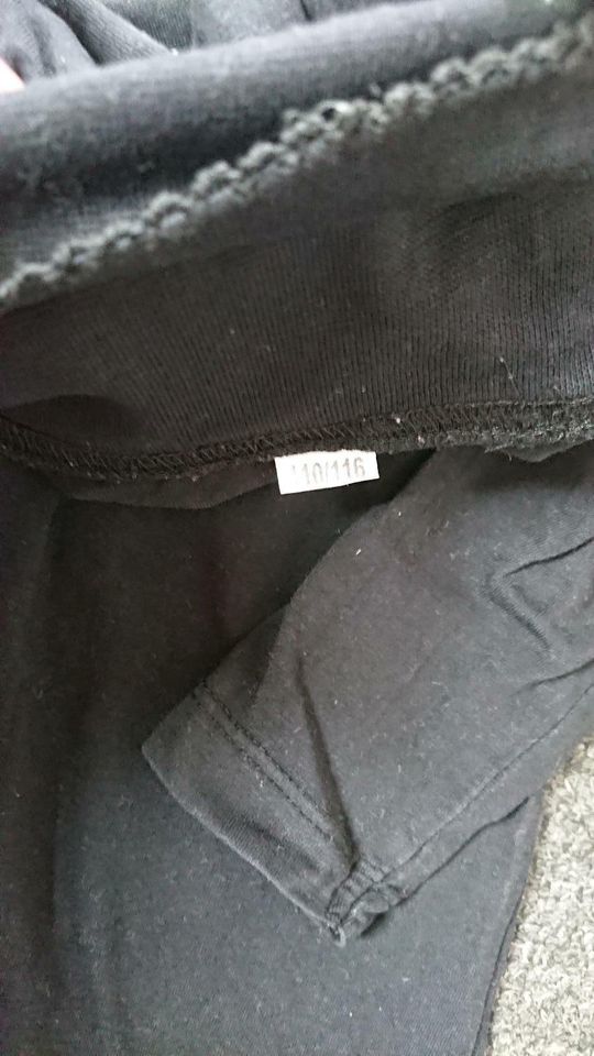 Rollkragen Pullover mit Spitze in Wehrheim