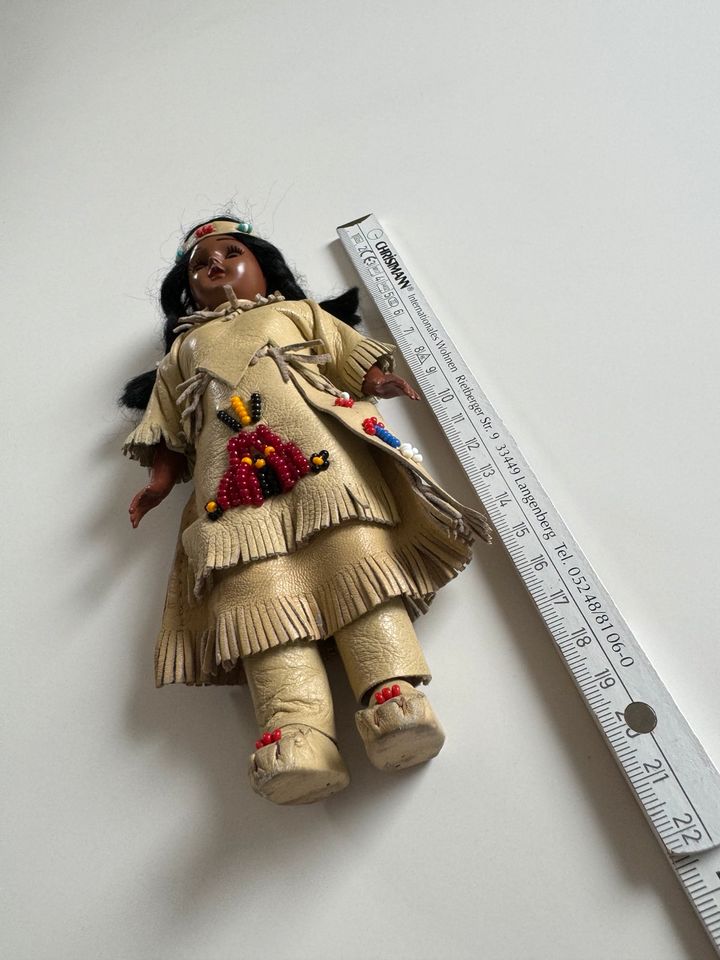 Vintage Native American Indian Doll Papoose Baby 1960 Carlson in Bielefeld