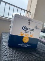 Corona Kühlbox mit Öffner Frankfurt am Main - Ostend Vorschau