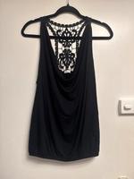 Schwarzes Top mit sehr schöner Spitze Düsseldorf - Eller Vorschau