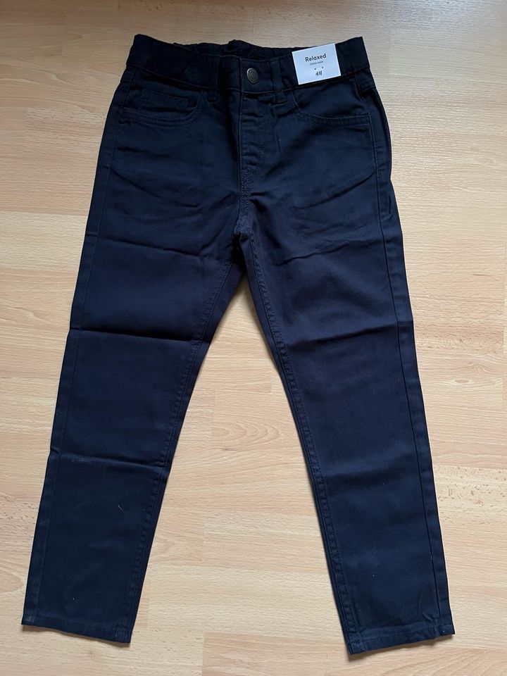 NEU Relaxed Tapered Fit Hose H&M Gr.116 in Jettingen