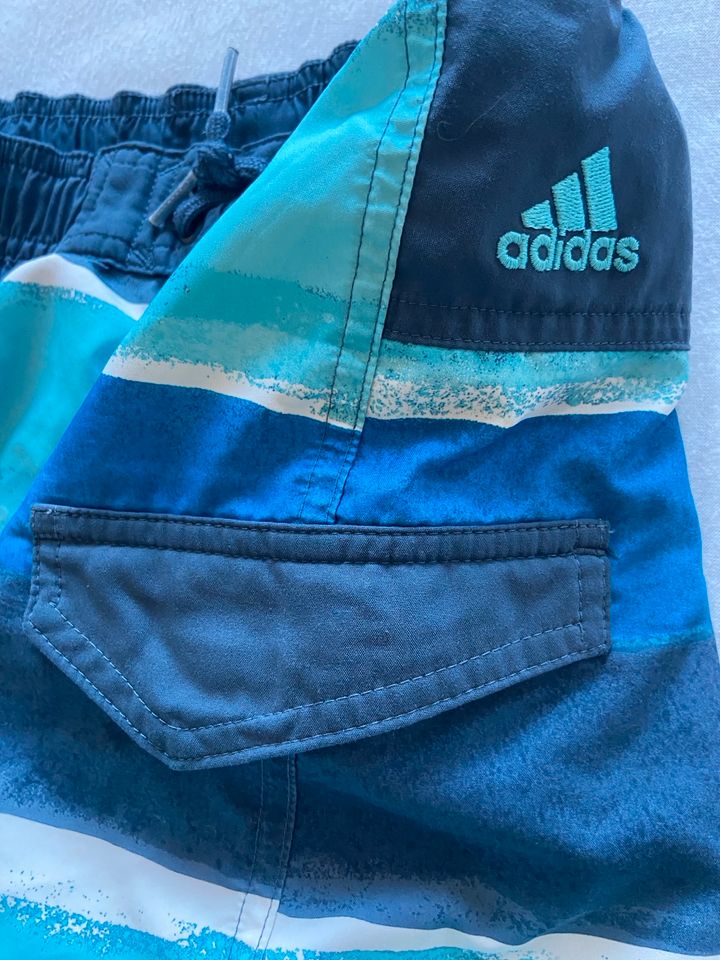 Adidas Badehose 128 134 blau Türkis Shorts in Windsbach