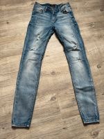 Jeans Amisu blau W:28 Damen Röhrenjeans zerrissen Baden-Württemberg - Neudenau  Vorschau