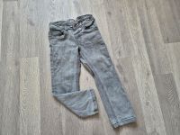 Tolle graue Jeans von C&A, Gr. 104, Straight Fit Wandsbek - Hamburg Lemsahl-Mellingstedt Vorschau