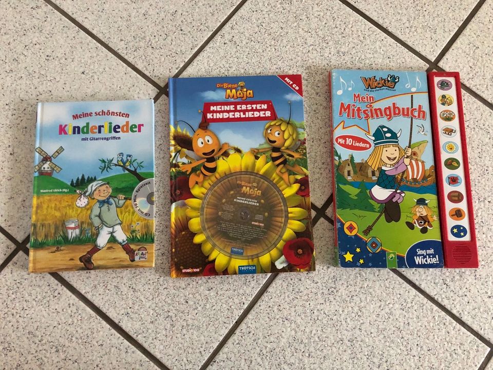 3 Kinderbücher Liederbücher zusammen in Krailling