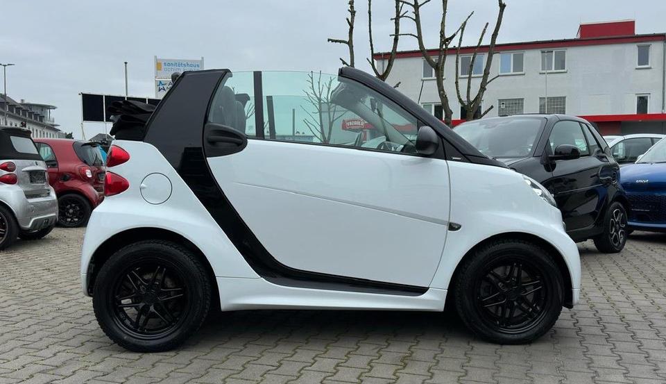 Smart Cabrio TURBO-Edition Automatik BRABUS-LM! SERVO! in Wiesbaden