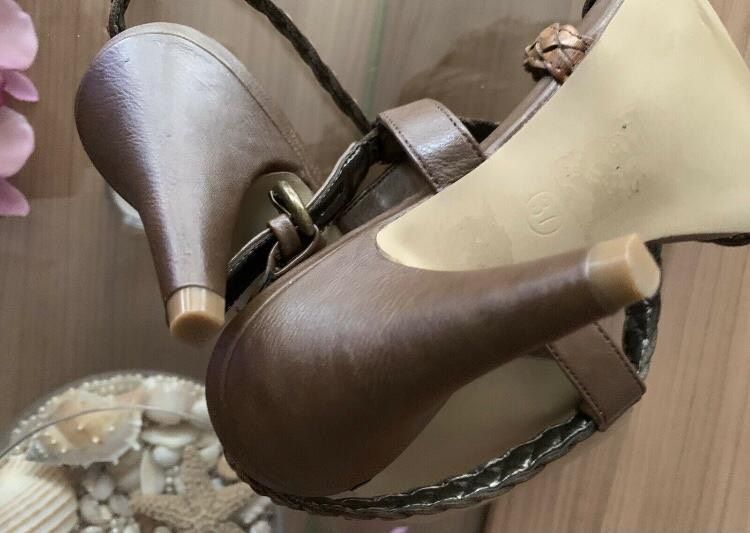 Leder Sandaletten Pumps 37 neu in Regensburg