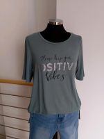 T-Shirt grün mit Aufdruck S 36 38 Oversize Viskose Mix !!! Nordrhein-Westfalen - Goch Vorschau