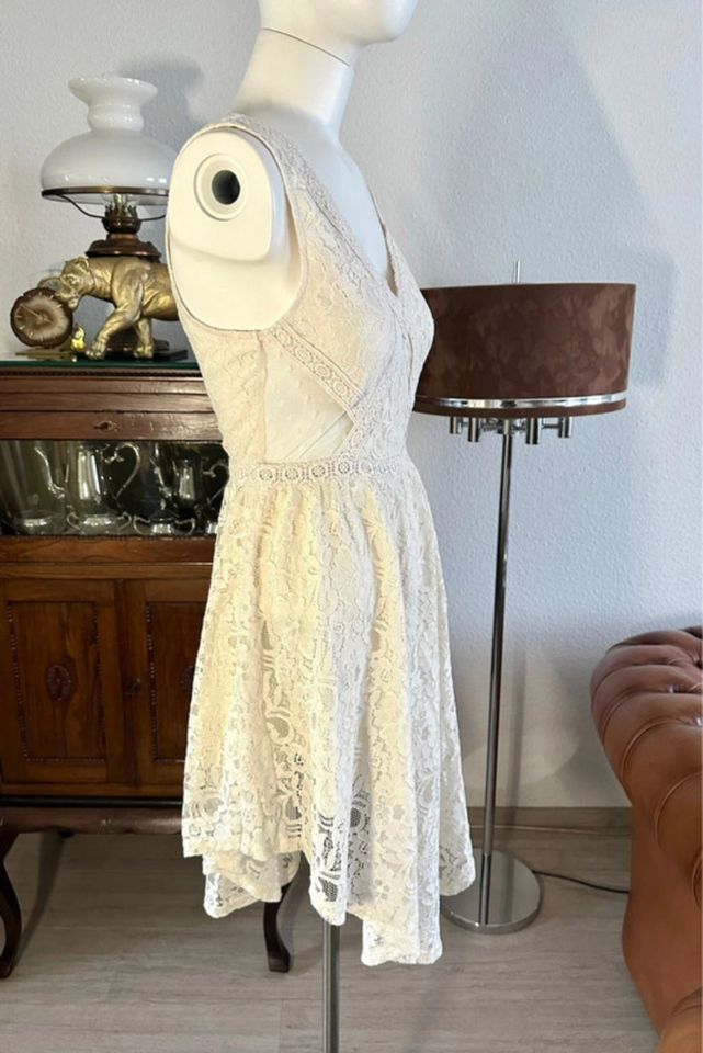 NEU Etuikleid Kleid Standesamt Hochzeitskleid Brautkleid Sommer S in Haan