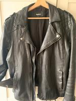 Tigha Lederjacke Schwarz XL  (Auflösung der Sammlung) Duisburg - Duisburg-Mitte Vorschau