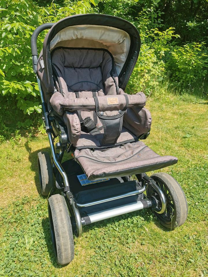 Emmaljunga Kinderwagen, Babywanne, Sportsitz in Kiel