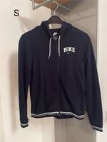 Nike Sweatjacke Größe S neu! Bayern - Pfaffenhofen a.d. Ilm Vorschau