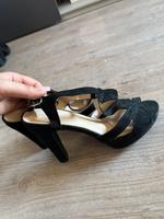 Schwarze Heels Niedersachsen - Einbeck Vorschau