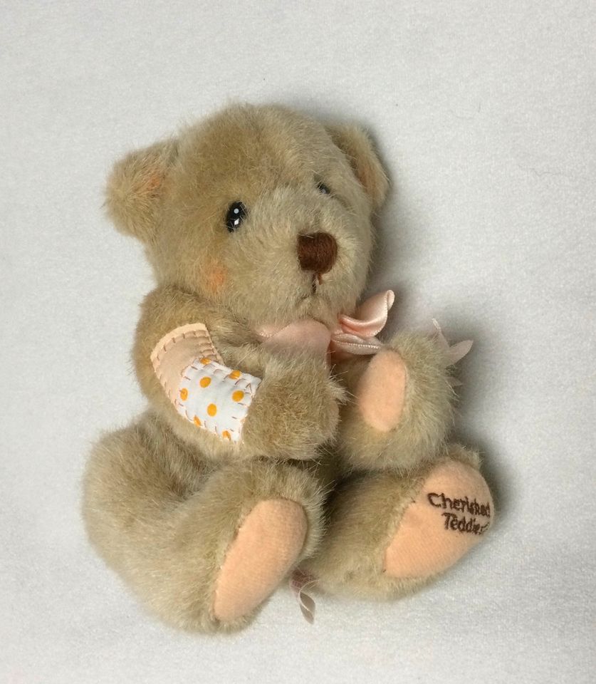 Älterer Teddy Bär am Herz ist Kleinanzeigen | jetzt Kleinanzeigen in Teddies Cherished - eBay Hessen Dornburg mit Bauch