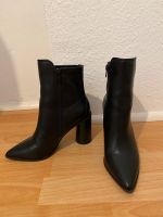 Vegan Stiefelette Blockabsatz Black spitze Schuhspitze ankle boot Berlin - Neukölln Vorschau