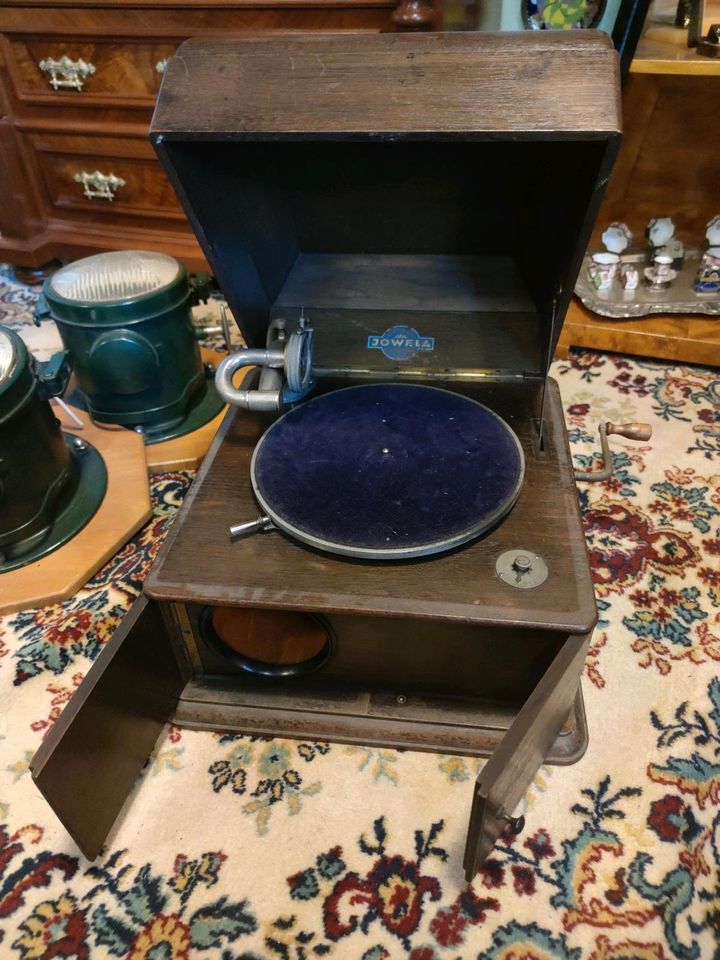 3 Grammophone um 1920 in Itzehoe