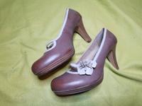 Pumps beige braun Gr. 40 Blume Bugatti Sachsen - Wildenfels Vorschau