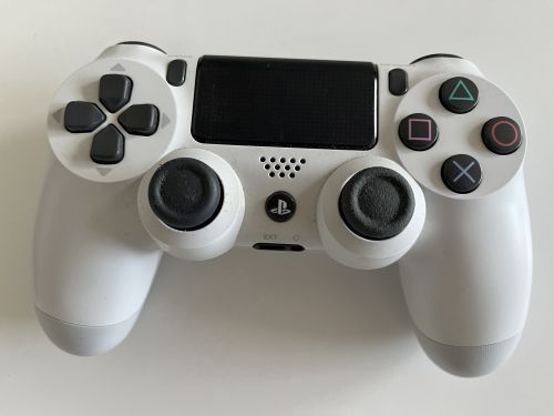 Sony PS4 PlayStation 4 Pro 1TB,u.a. 2 Controller, Kamera, 4 Games in Dülmen