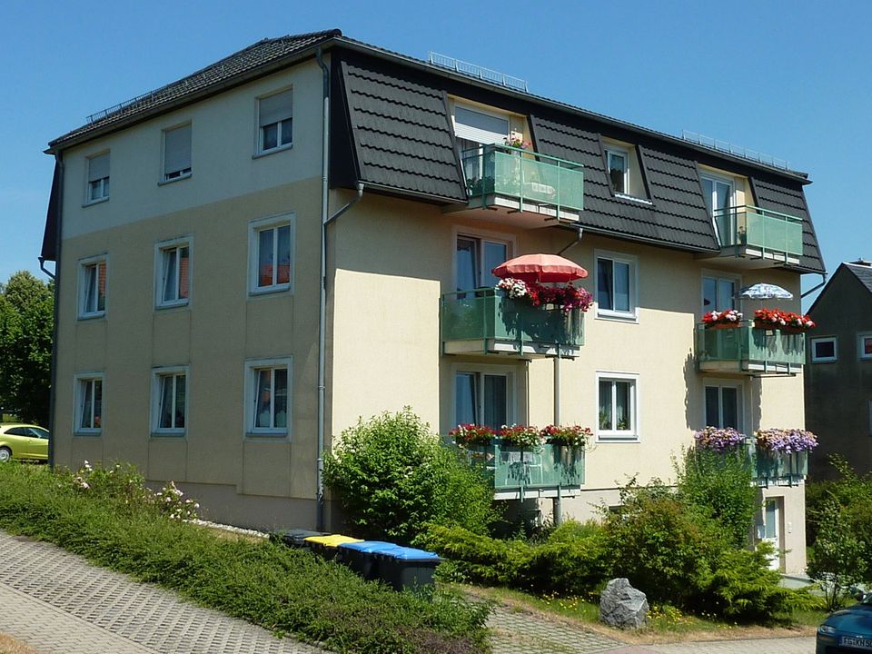 Mehrfamilienhaus mit 7 schönen Mietwohnungen im Augustusburger Ortsteil Erdmannsdorf zu verkaufen! in Augustusburg
