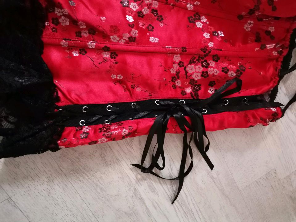 Neu ❤️ Spitzen Burlesque set corsage Schnürung rot Asia in Bayern -  Straubing | eBay Kleinanzeigen ist jetzt Kleinanzeigen