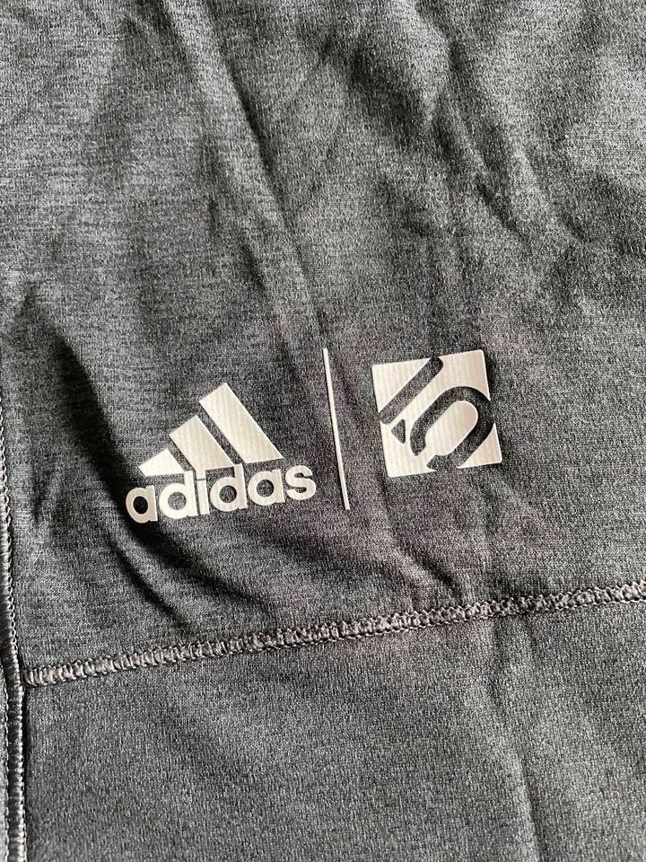 FiveTen Adidas MTB-Shirt, Größe L in Köln