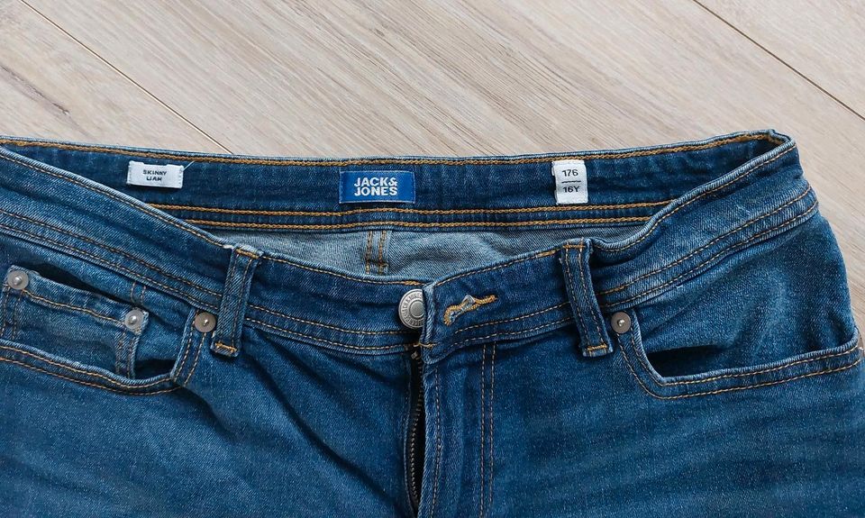 Jeans von Jack&Jones für Jungen, Gr. 176 in Niestetal