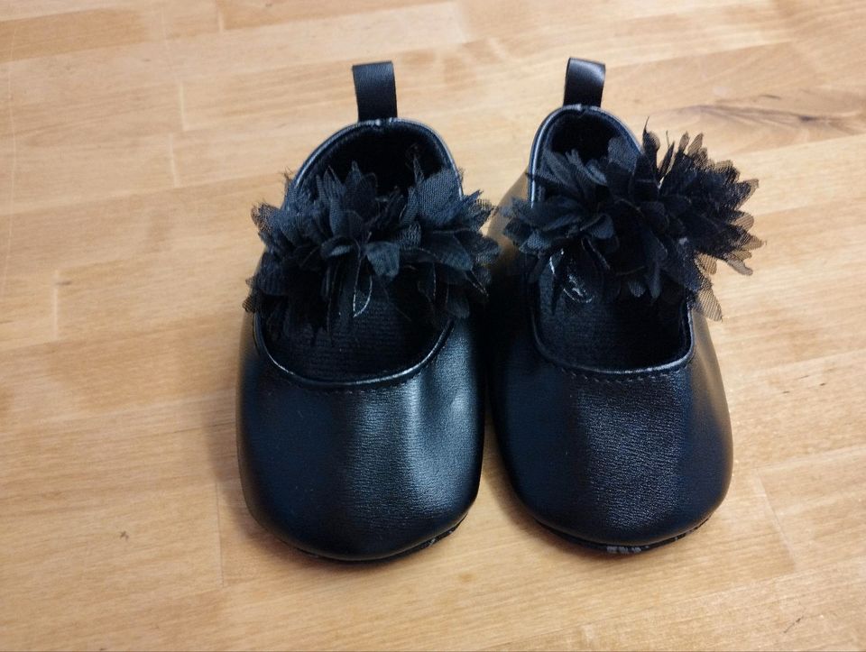 Baby Schuhe Festlich, 12 Monate in Neumünster