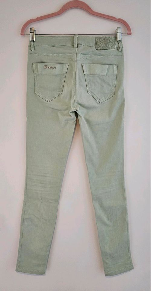 Fornarina Jeans - mint grün - Gr. 28 in Wiesbaden