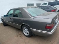 Mercedes Benz D,, 124,  Benzin, Bj 93, Tüv 4/2026 Nordrhein-Westfalen - Löhne Vorschau