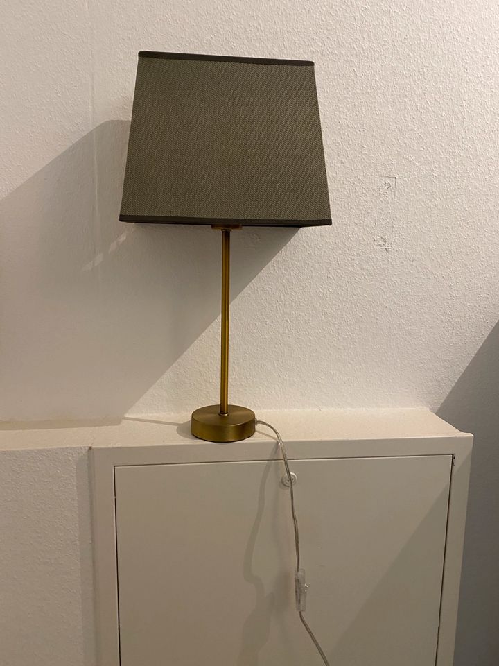 Tischlampe Nachttischlampe englisch Leinen grün grau Messing in Köln