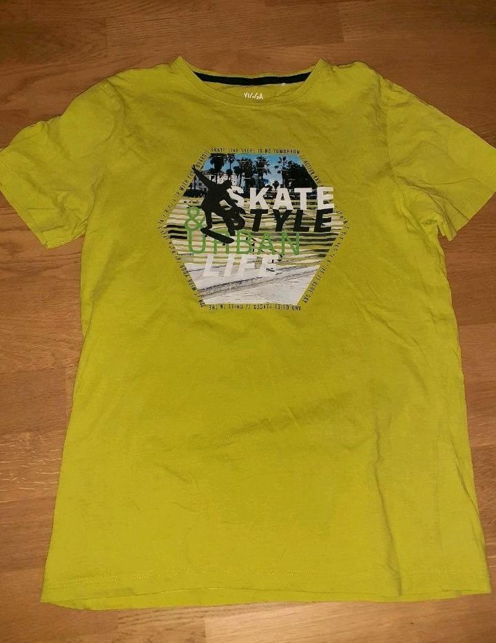 Tshirt Jungen 146/152 Skater YIGGA*C&A*H&M in Düsseldorf