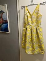 Neues Zitronengelbes Kleid von hallhuber, Größe M., Trendfarbe Bayern - Freilassing Vorschau